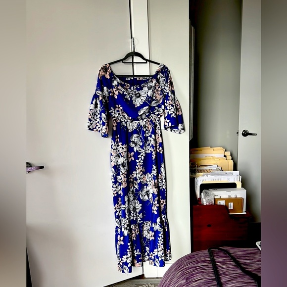 Hawaiian Floral long dress , off the shoulder or on - Picture 2 of 4